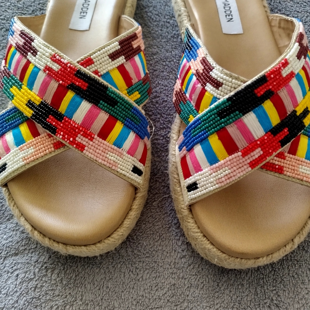 Steve Madden Beaded Cross Boho Slide In Sandals Sz 9 - Picture 2 of 7